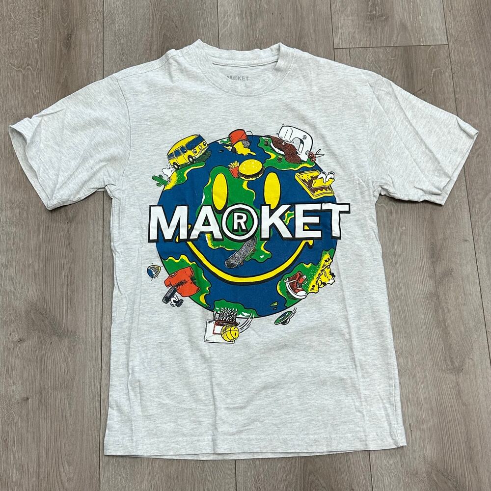MARKET brand Earth Smiley graphic Tee T Shirt Size Small S B23